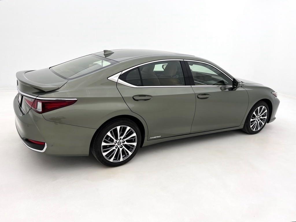 used 2019 Lexus ES 300h car, priced at $33,995