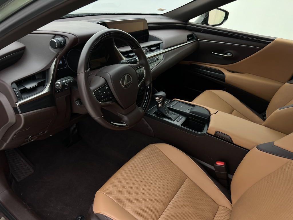 used 2019 Lexus ES 300h car, priced at $33,995