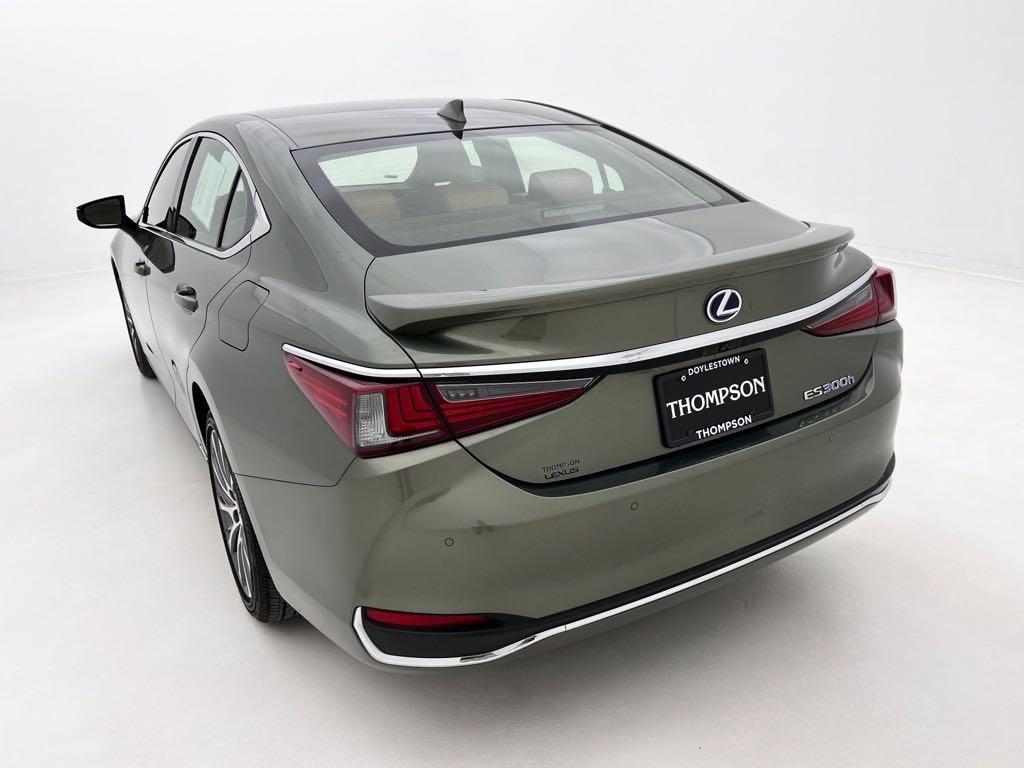 used 2019 Lexus ES 300h car, priced at $33,995