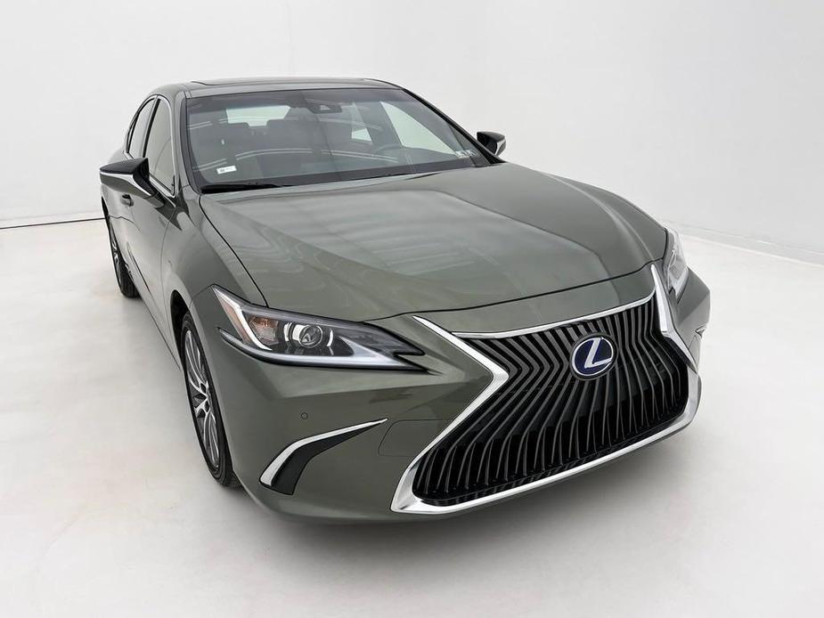 used 2019 Lexus ES 300h car, priced at $33,995