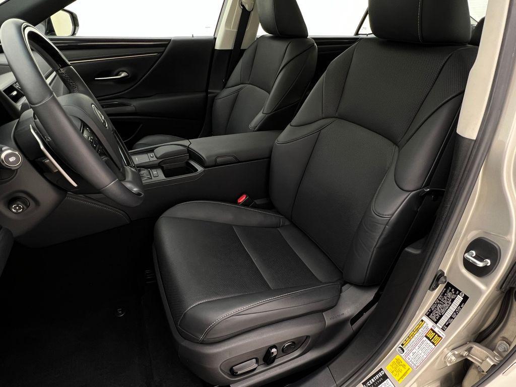 used 2021 Lexus ES 350 car, priced at $35,995