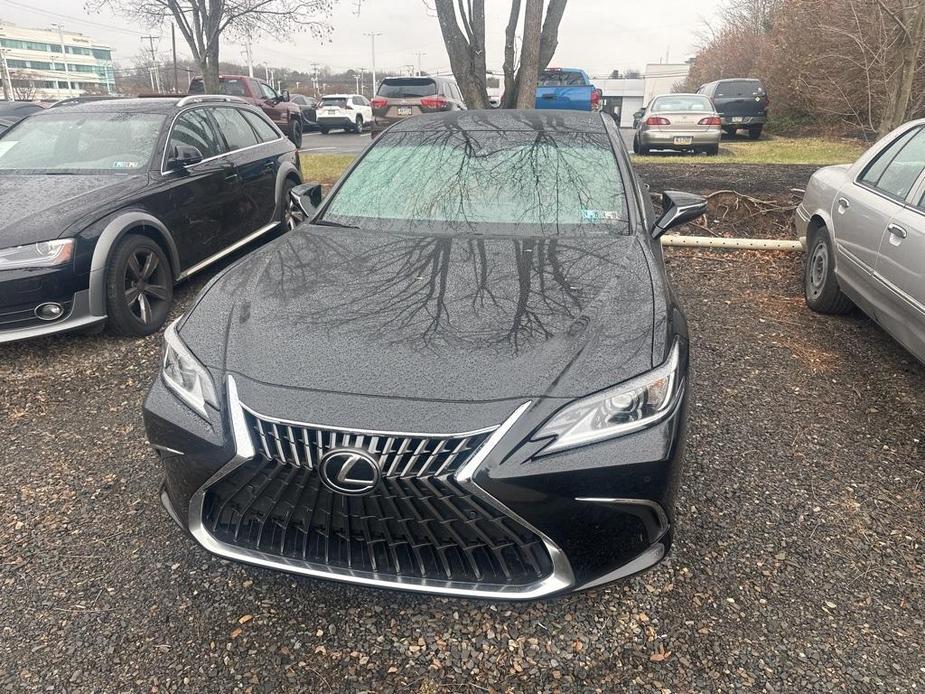 used 2022 Lexus ES 350 car, priced at $38,995