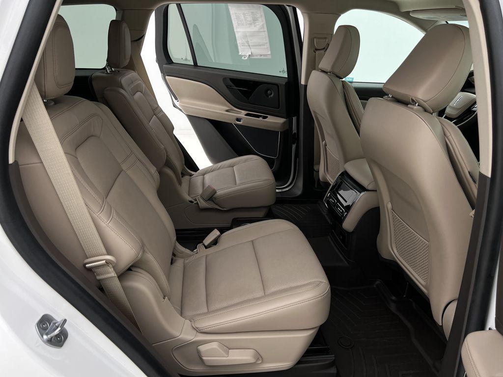 used 2022 Lincoln Aviator car, priced at $40,995