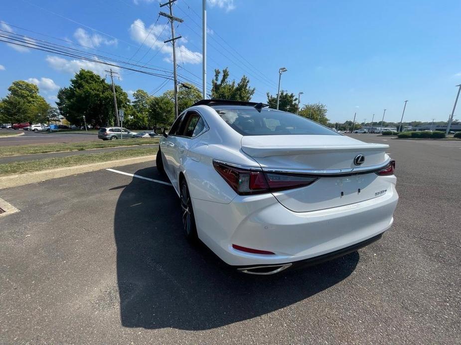 new 2025 Lexus ES 350 car, priced at $48,266