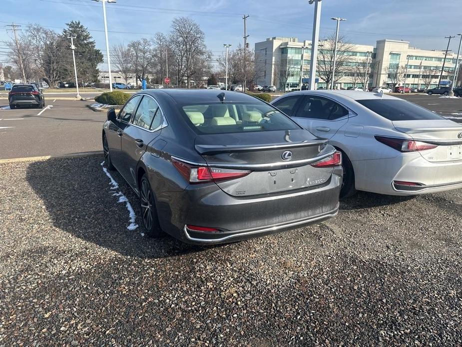 used 2022 Lexus ES 300h car, priced at $36,995