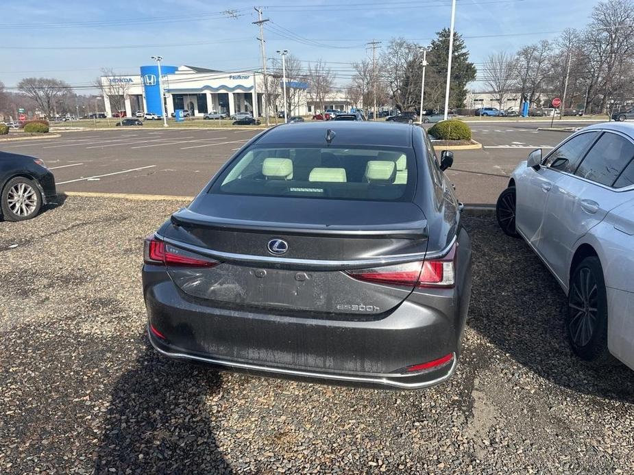 used 2022 Lexus ES 300h car, priced at $36,995