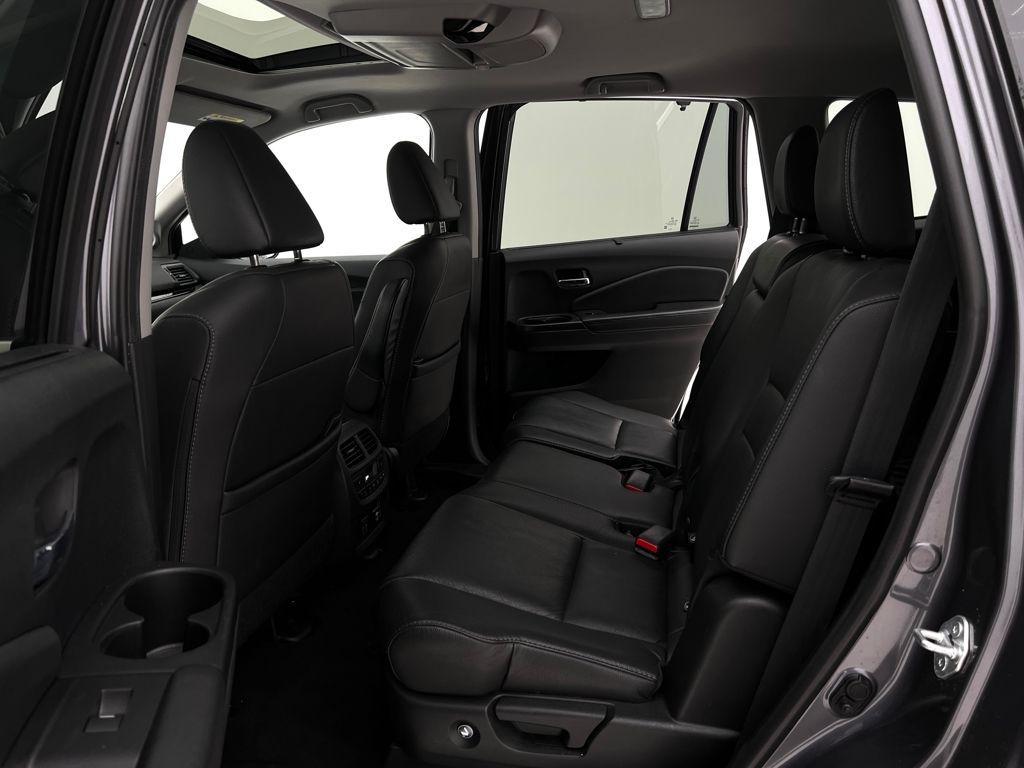 used 2021 Honda Pilot car, priced at $27,895