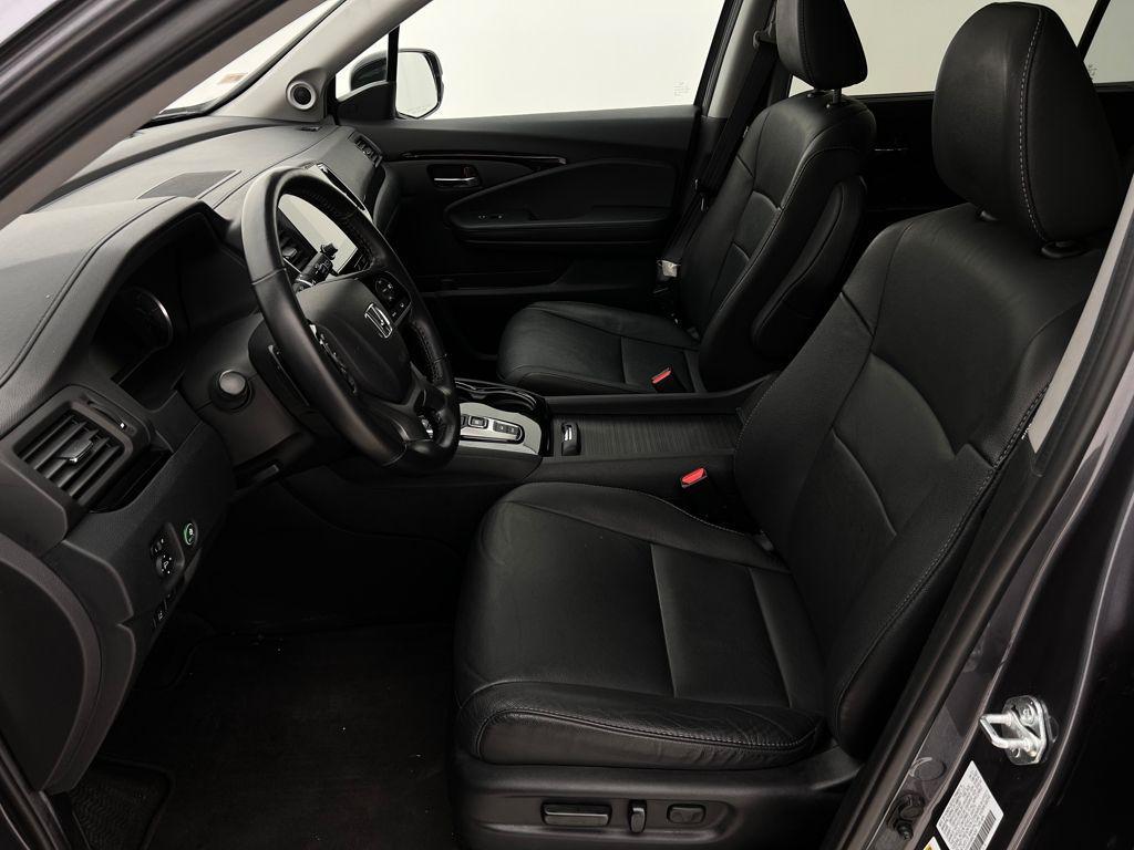 used 2021 Honda Pilot car, priced at $27,895