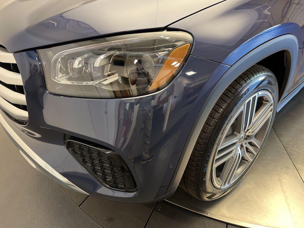 new 2026 Mercedes-Benz GLS 450 car, priced at $93,405