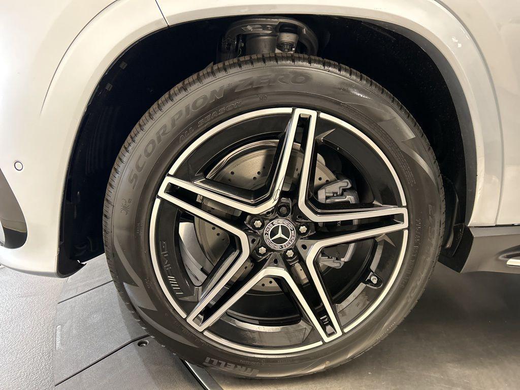 new 2026 Mercedes-Benz GLS 450 car, priced at $97,200