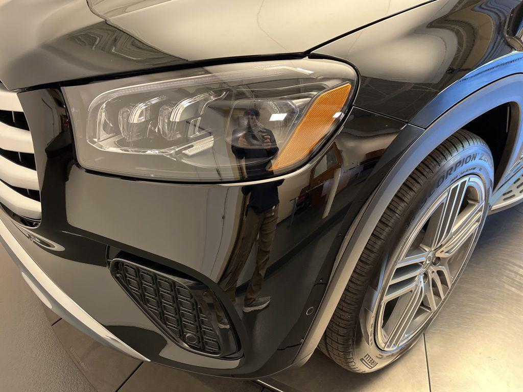 new 2026 Mercedes-Benz GLS 450 car, priced at $92,595