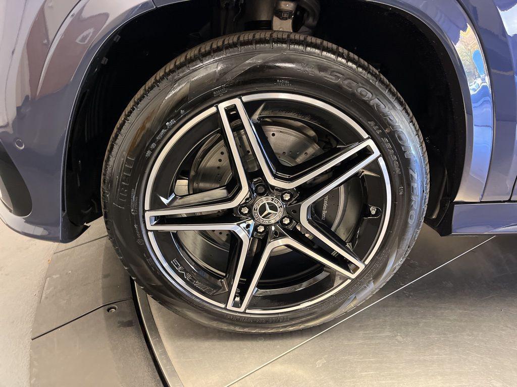 new 2026 Mercedes-Benz GLS 450 car, priced at $95,950