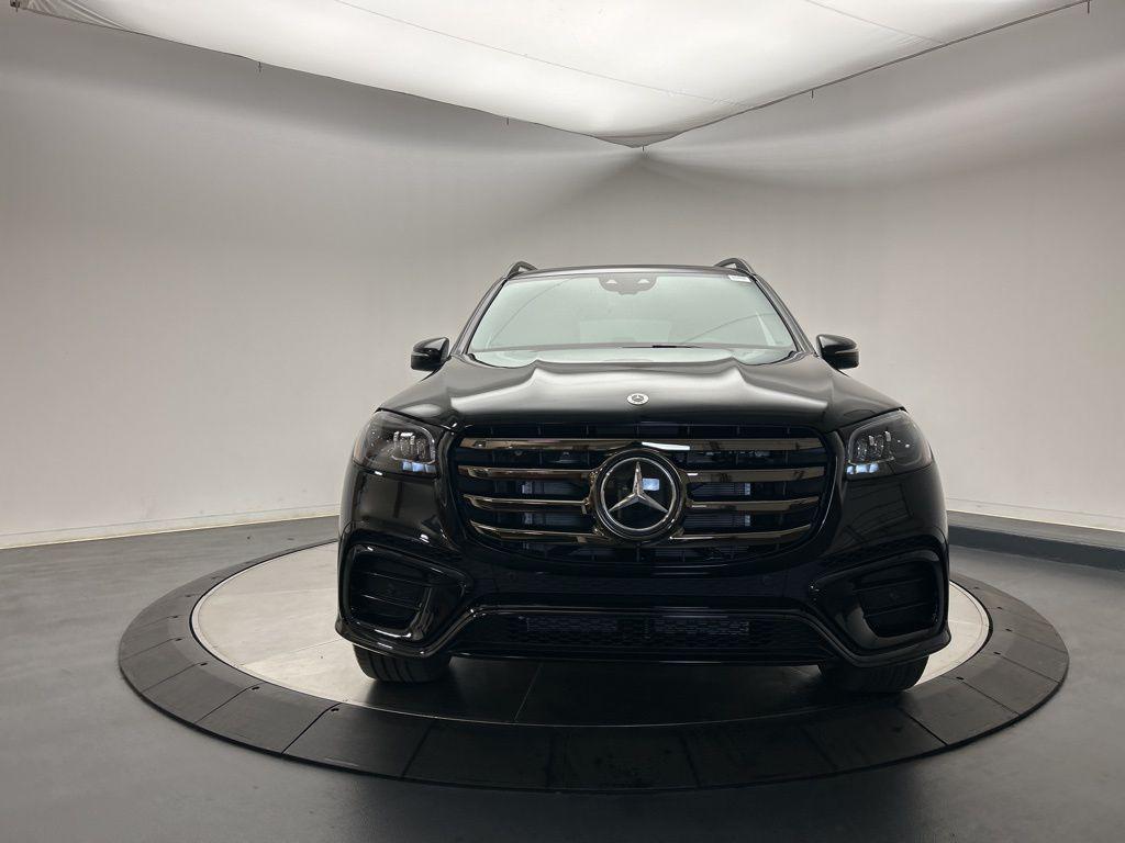new 2026 Mercedes-Benz GLS 580 car, priced at $120,285