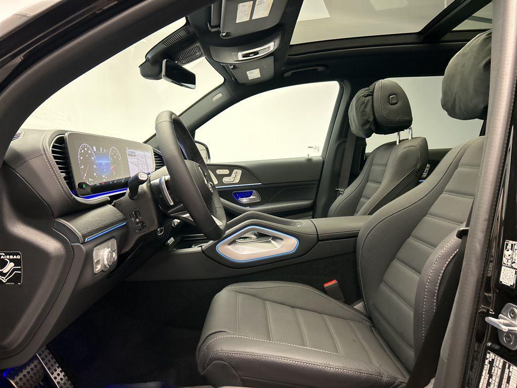new 2026 Mercedes-Benz GLS 580 car, priced at $120,285