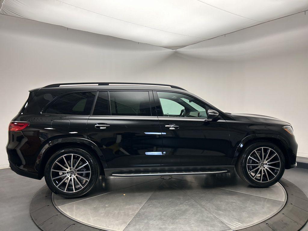 new 2026 Mercedes-Benz GLS 580 car, priced at $120,285