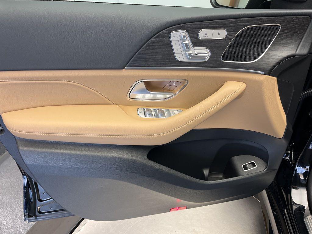 new 2026 Mercedes-Benz GLE 350 car, priced at $72,815