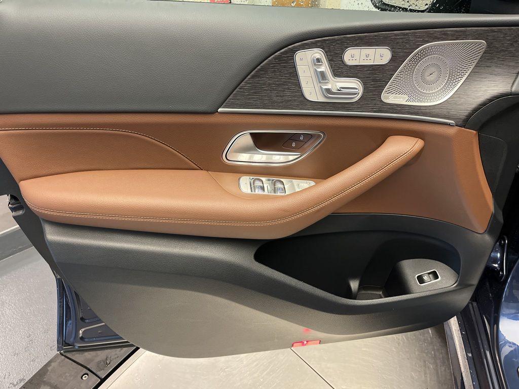 new 2026 Mercedes-Benz GLS 450 car, priced at $96,195