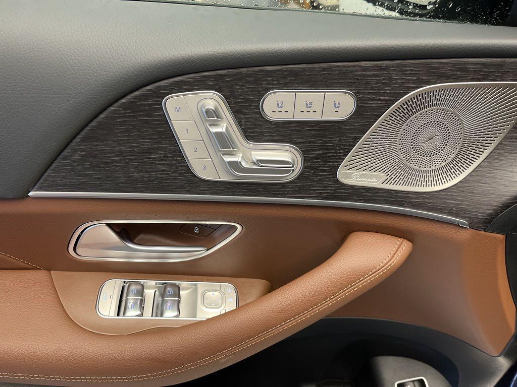 new 2026 Mercedes-Benz GLS 450 car, priced at $96,195