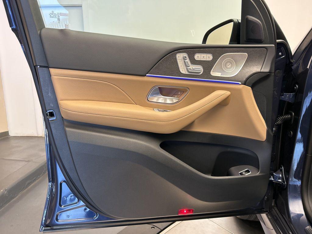 new 2026 Mercedes-Benz GLE 580 car, priced at $94,250
