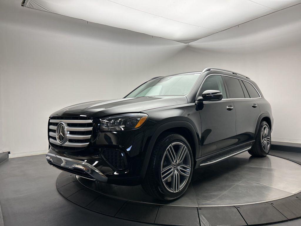 new 2026 Mercedes-Benz GLS 450 car, priced at $92,950