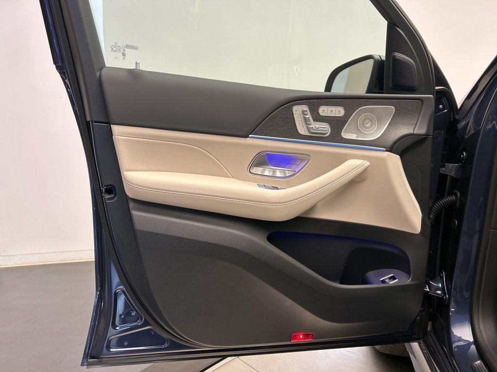 new 2026 Mercedes-Benz GLS 450 car, priced at $95,950
