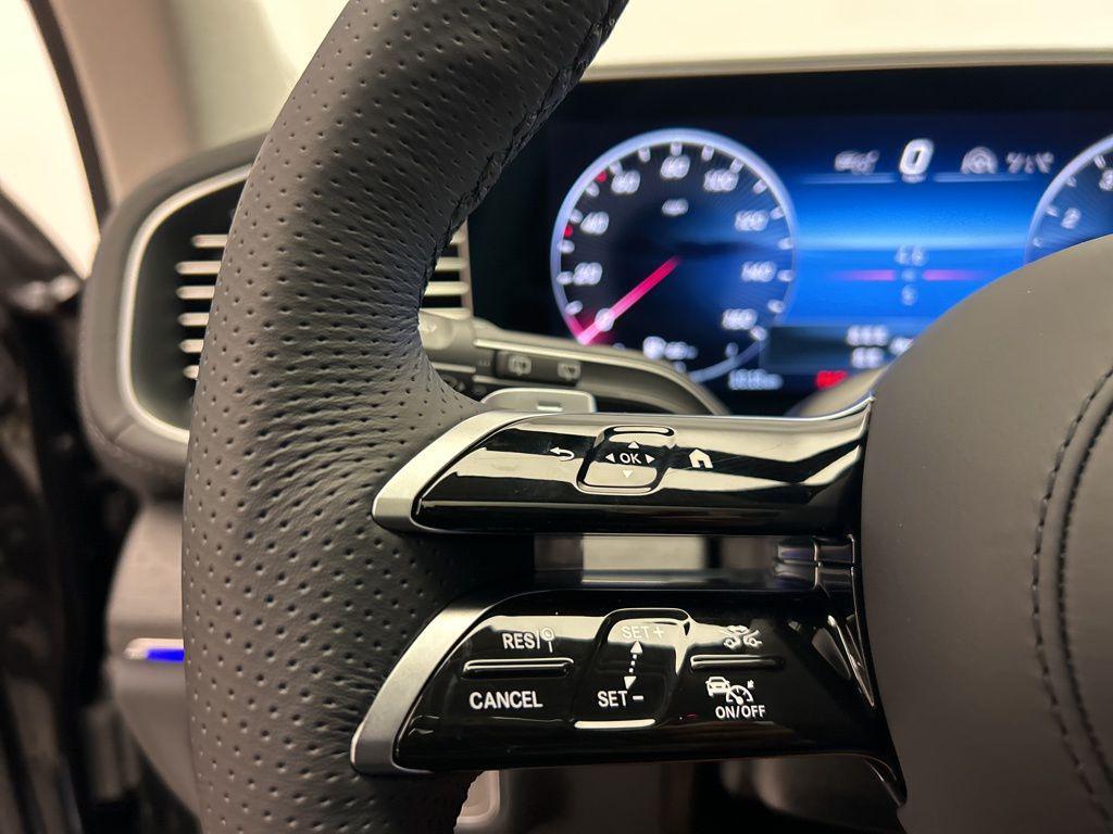 new 2026 Mercedes-Benz GLS 450 car, priced at $96,195