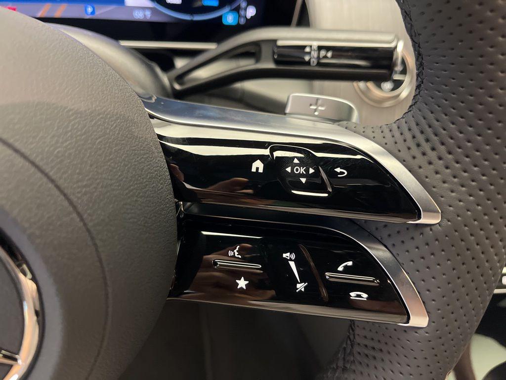 new 2026 Mercedes-Benz GLC 300 car, priced at $59,560