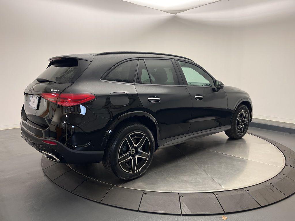 new 2026 Mercedes-Benz GLC 300 car, priced at $59,560
