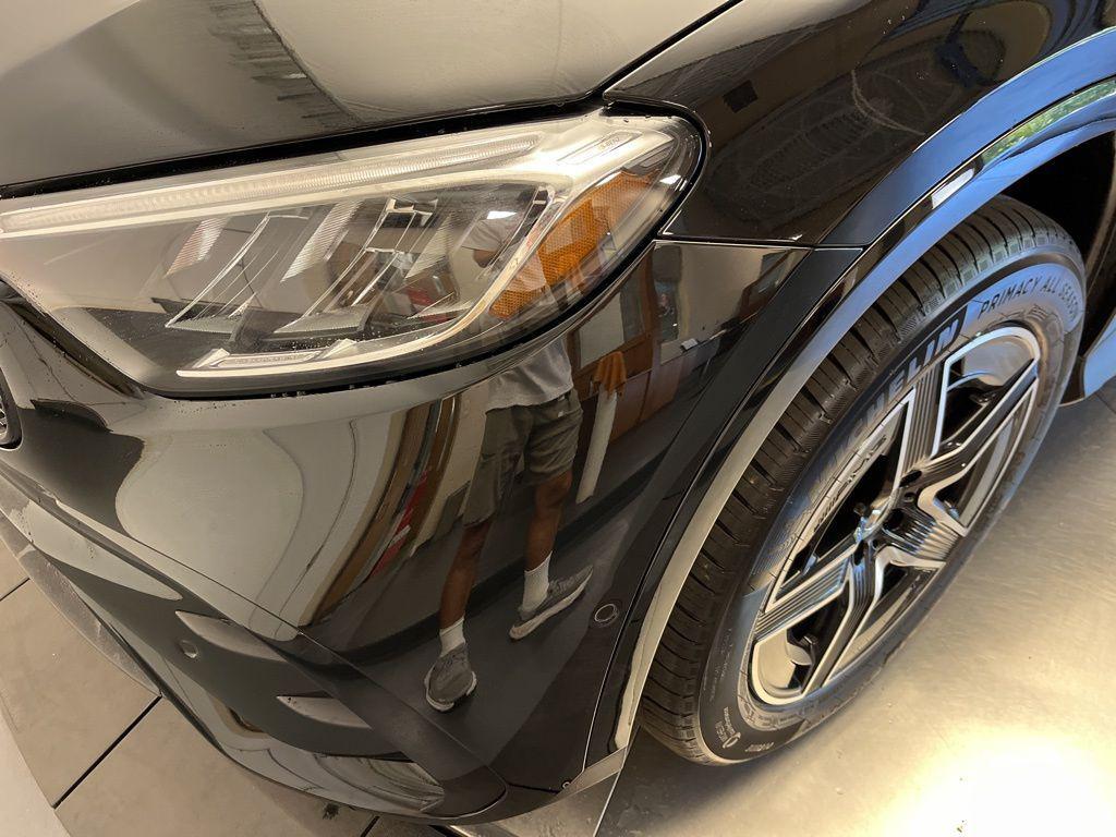 new 2026 Mercedes-Benz GLC 300 car, priced at $59,560