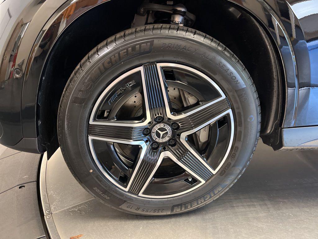 new 2026 Mercedes-Benz GLC 300 car, priced at $59,560
