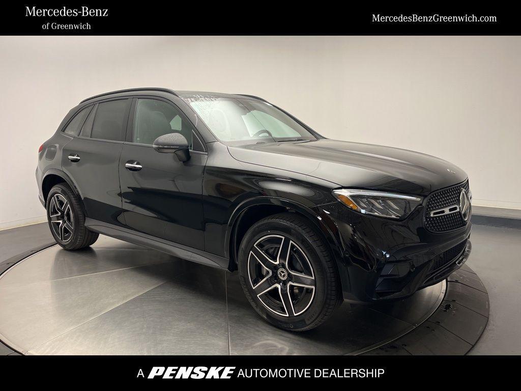 new 2026 Mercedes-Benz GLC 300 car, priced at $59,560