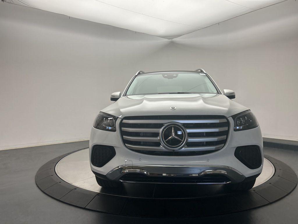 new 2026 Mercedes-Benz GLS 450 car, priced at $92,300