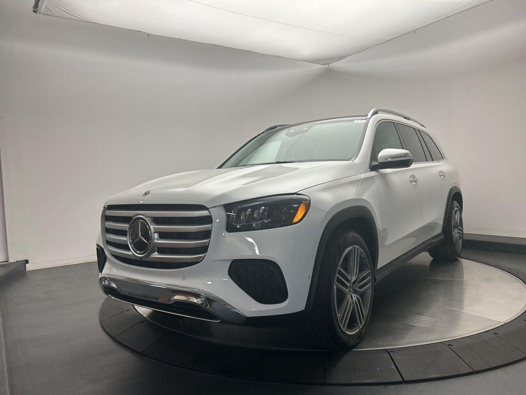 new 2026 Mercedes-Benz GLS 450 car, priced at $92,300