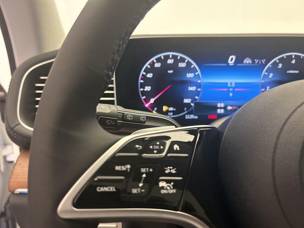 new 2026 Mercedes-Benz GLS 450 car, priced at $92,300