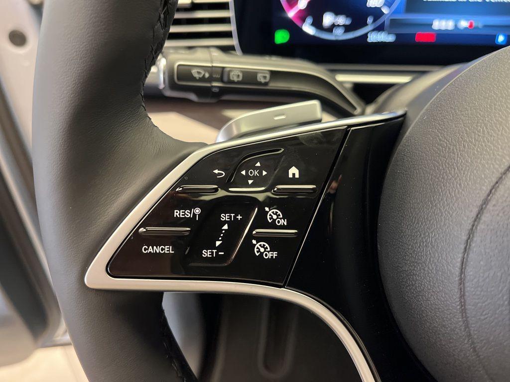 new 2026 Mercedes-Benz GLE 450 car, priced at $77,185