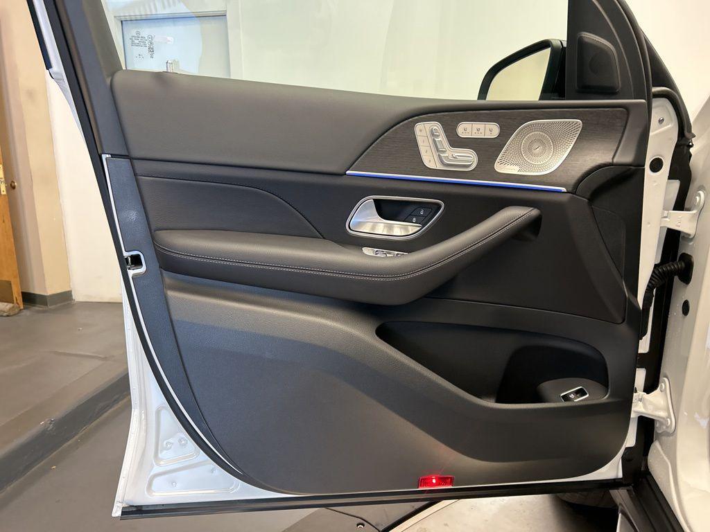 new 2026 Mercedes-Benz GLS 450 car, priced at $96,845