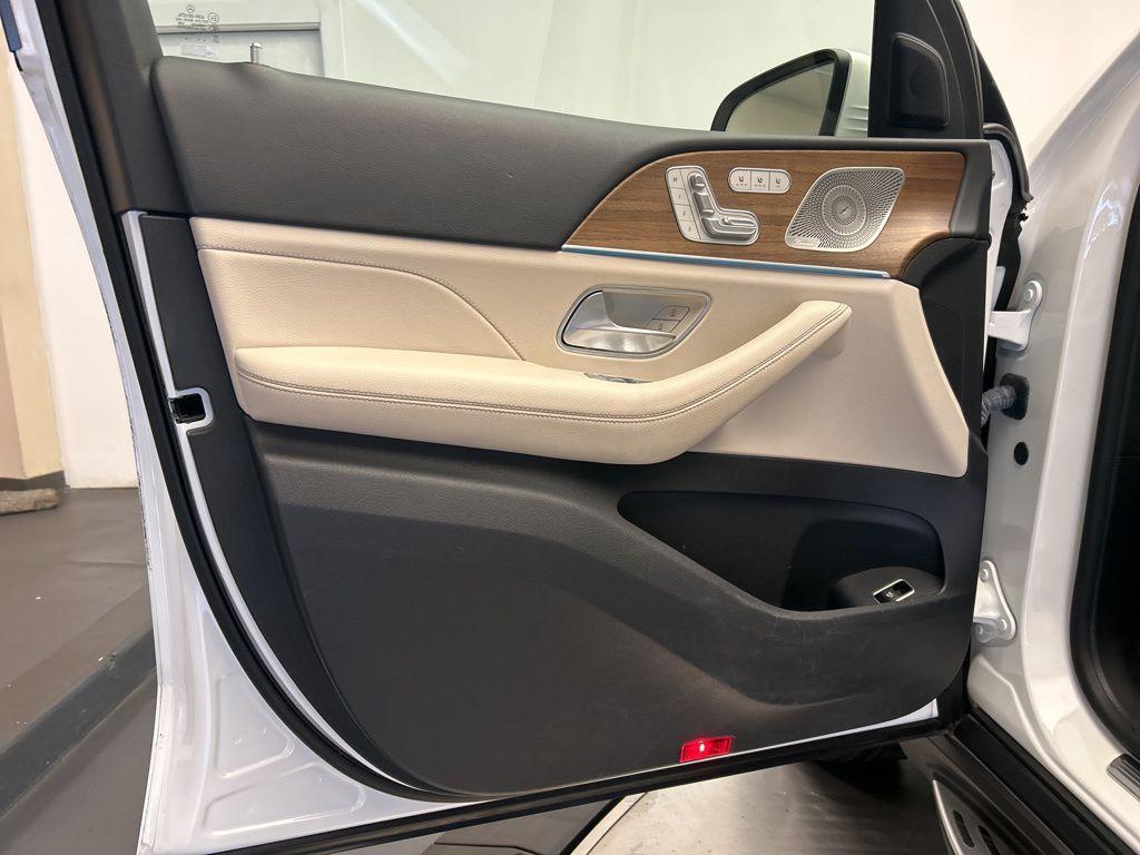 used 2023 Mercedes-Benz GLE 450 car, priced at $53,850