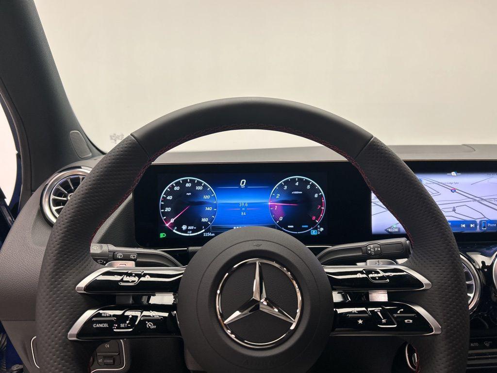 new 2025 Mercedes-Benz GLA 250 car, priced at $53,850