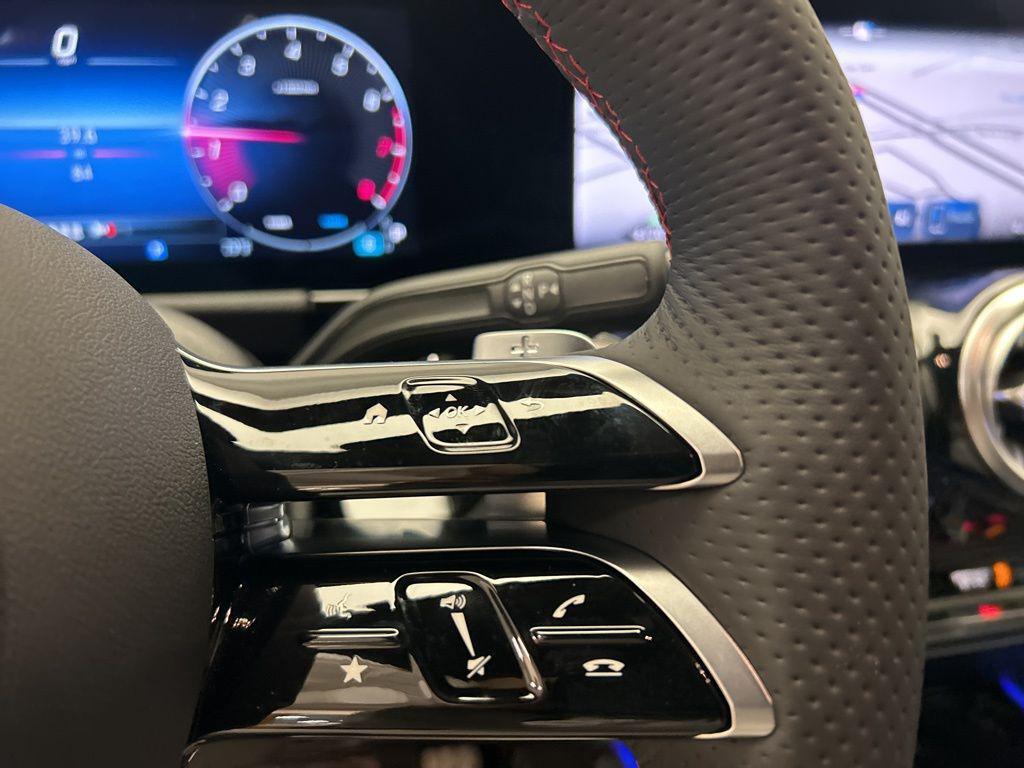 new 2025 Mercedes-Benz GLA 250 car, priced at $53,850