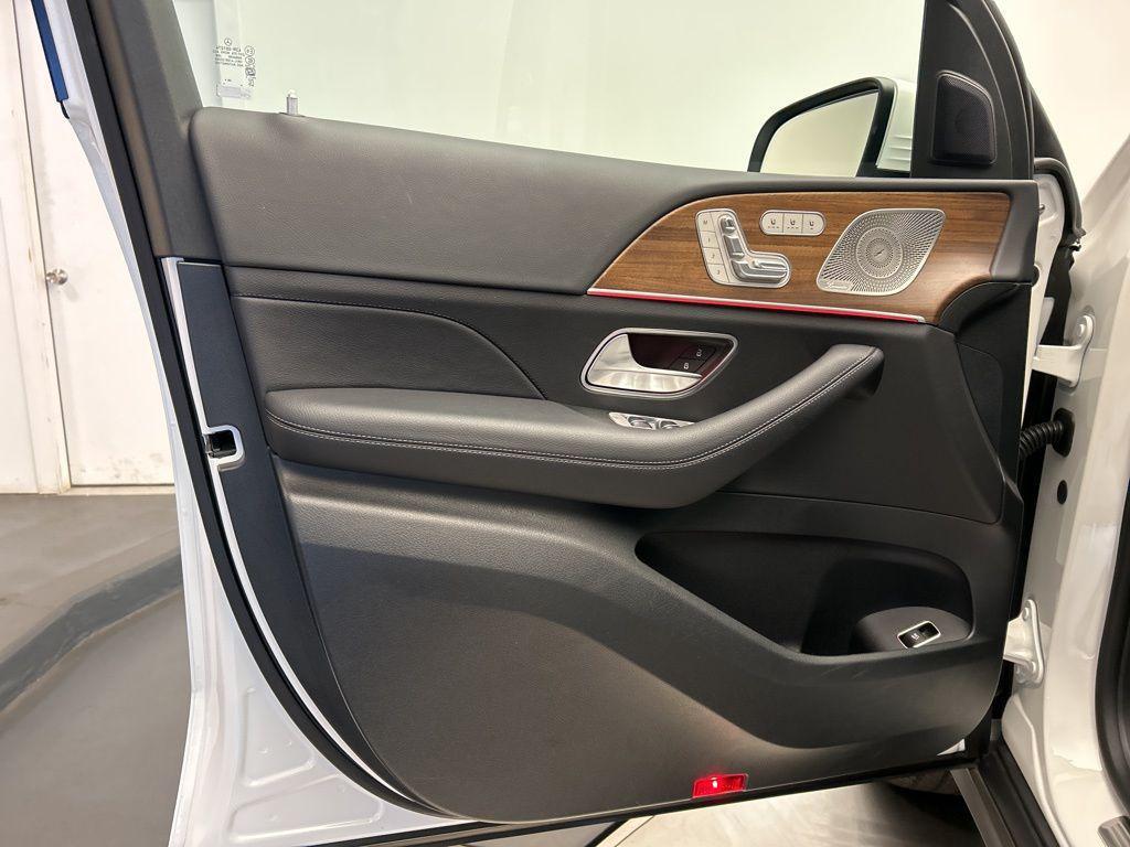 used 2025 Mercedes-Benz GLE 350 car, priced at $59,850