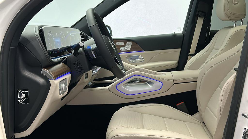 new 2025 Mercedes-Benz GLS 450 car, priced at $91,775