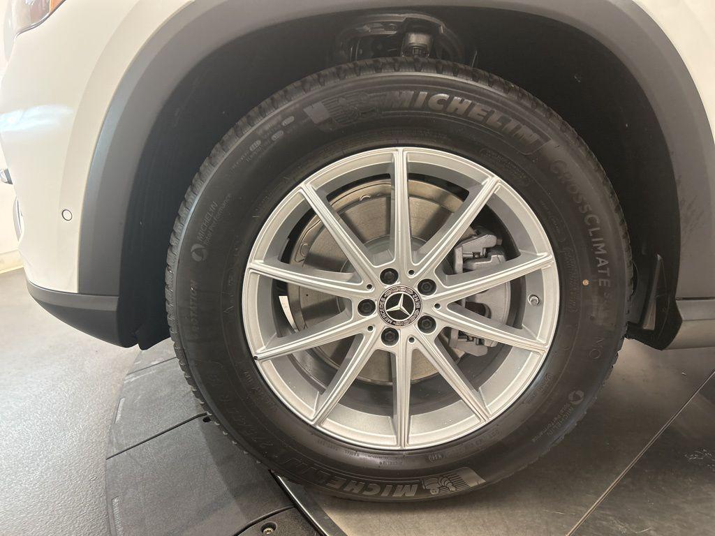 new 2026 Mercedes-Benz GLE 350 car, priced at $68,440