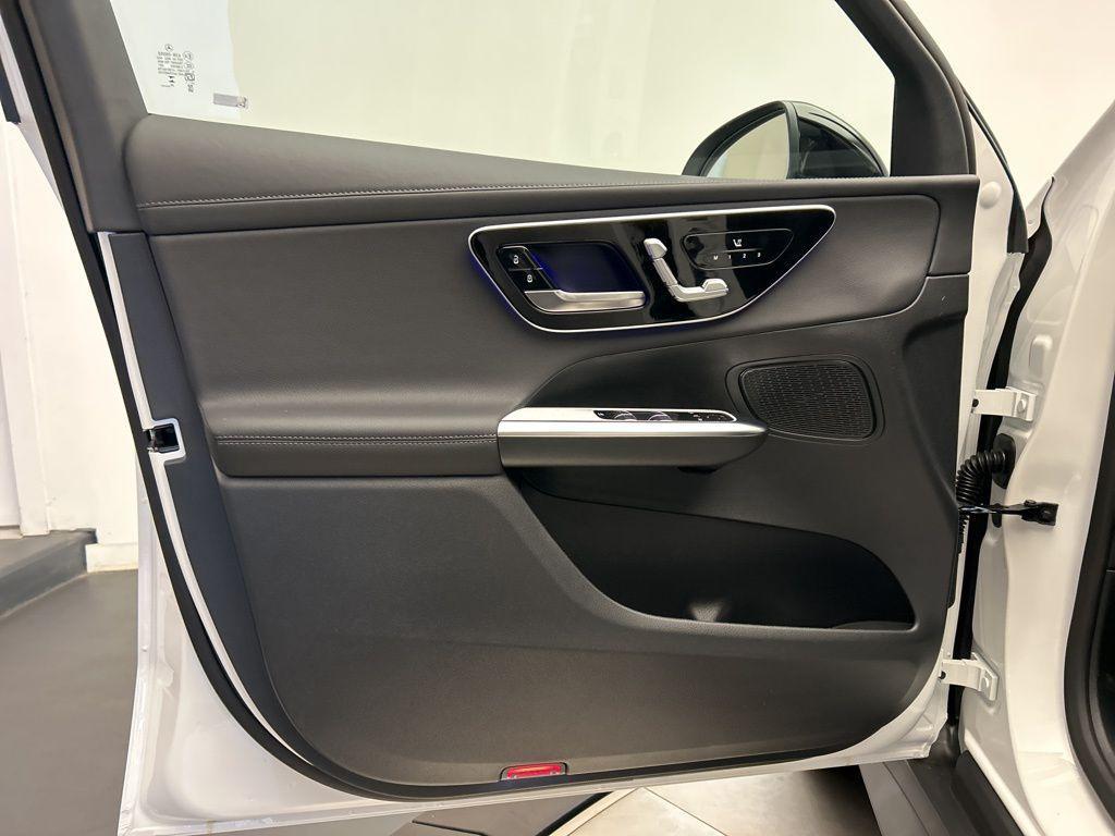new 2026 Mercedes-Benz GLC 300 car, priced at $58,235