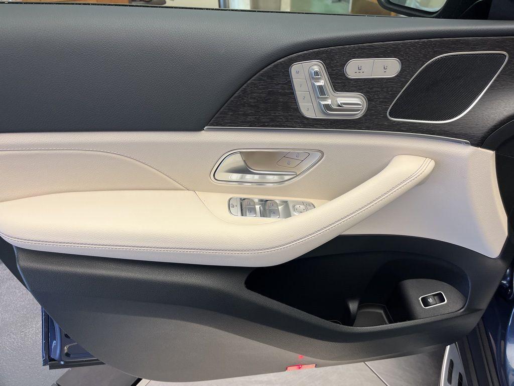 new 2026 Mercedes-Benz GLE 350 car, priced at $72,595