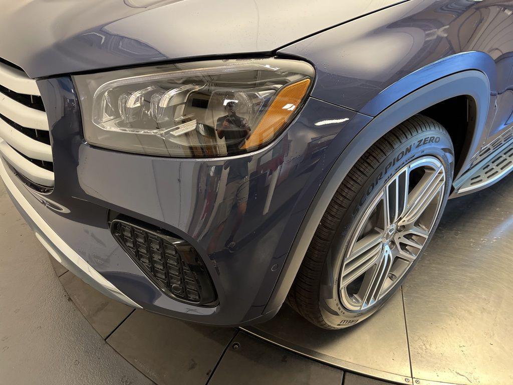 new 2026 Mercedes-Benz GLS 450 car, priced at $92,950