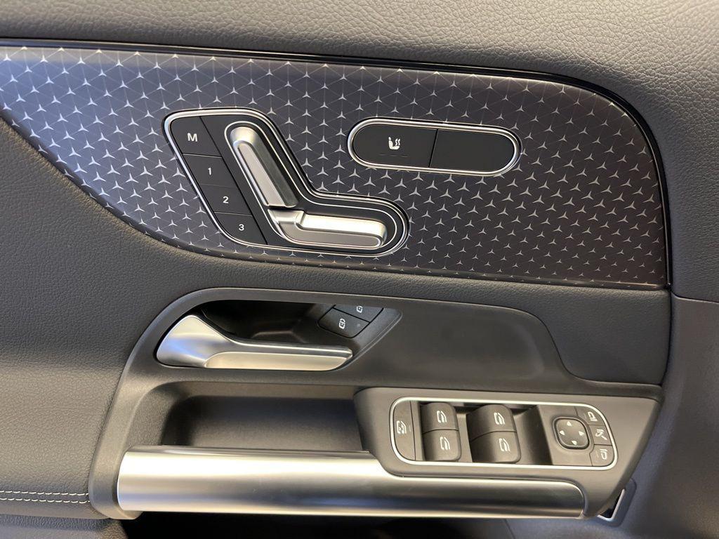 new 2026 Mercedes-Benz GLA 250 car, priced at $45,250