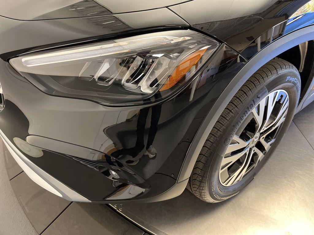 new 2026 Mercedes-Benz GLA 250 car, priced at $45,250