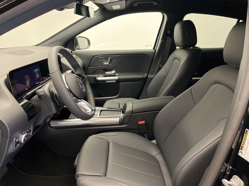 new 2026 Mercedes-Benz GLA 250 car, priced at $45,250