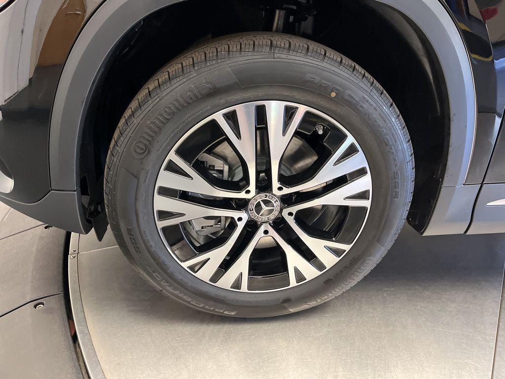 new 2026 Mercedes-Benz GLA 250 car, priced at $45,250