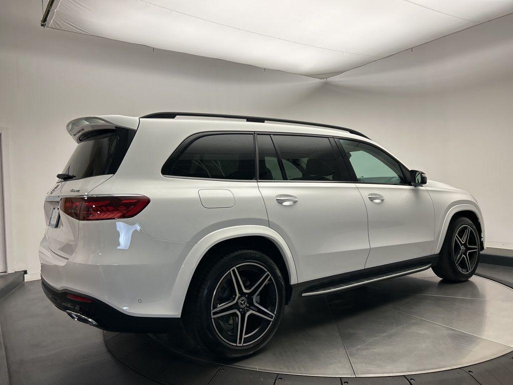 new 2026 Mercedes-Benz GLS 450 car, priced at $101,155